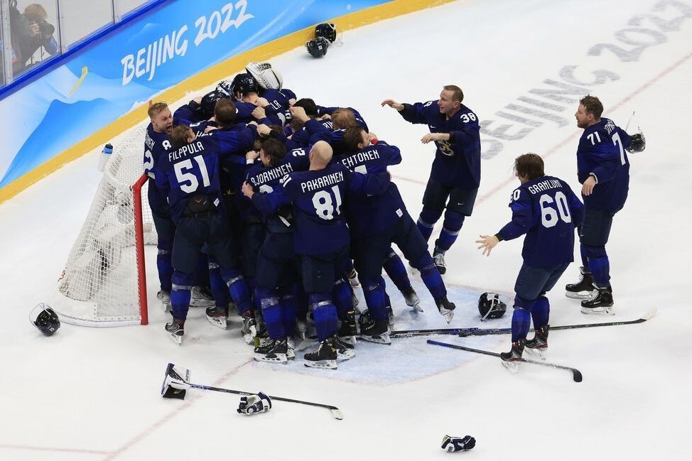 Finlandia vence a la República de China y gana su primera medalla de oro en hockey sobre hielo masculino