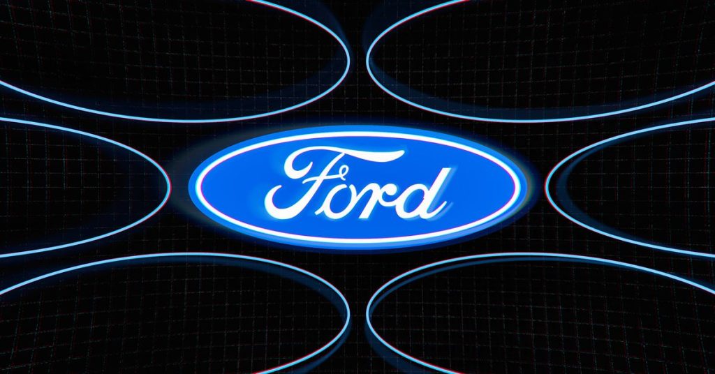 Ford envía y vende SUV Explorer con chips faltantes