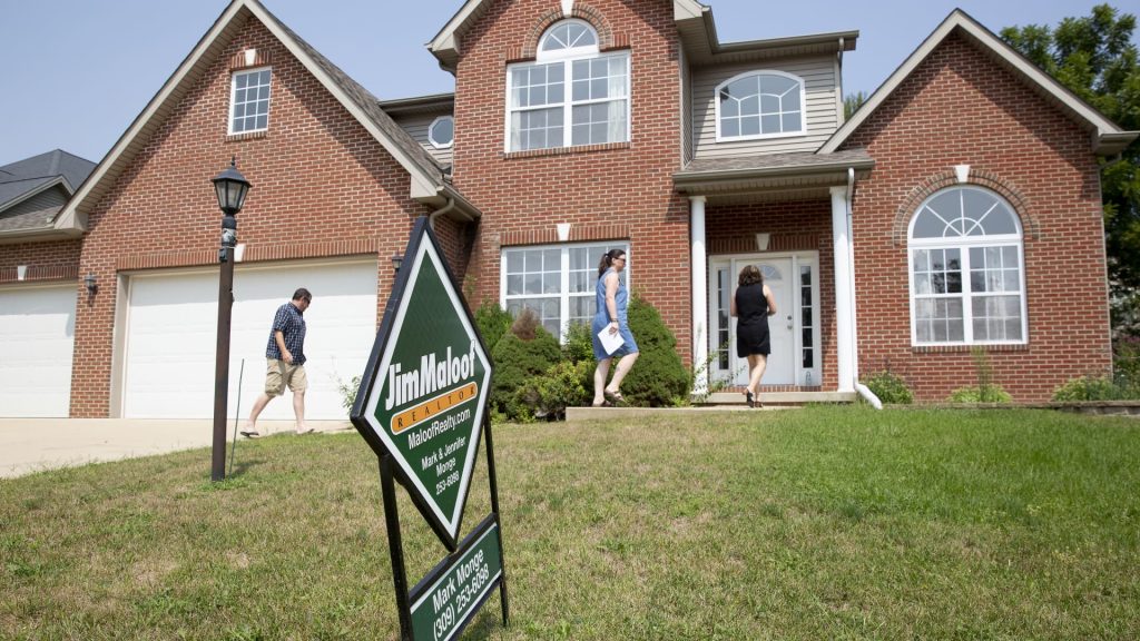 La demanda de refinanciamiento de hipotecas cayó un 14% a medida que subieron las tasas de interés