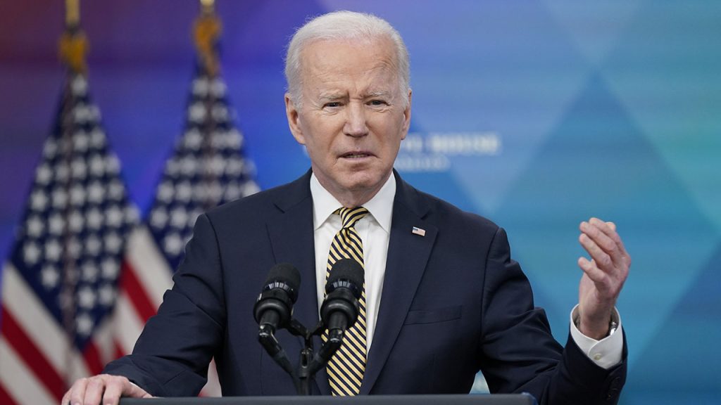 WH dice que Biden "actualmente no tiene planes" de viajar a Ucrania a pesar de la visita de Boris Johnson