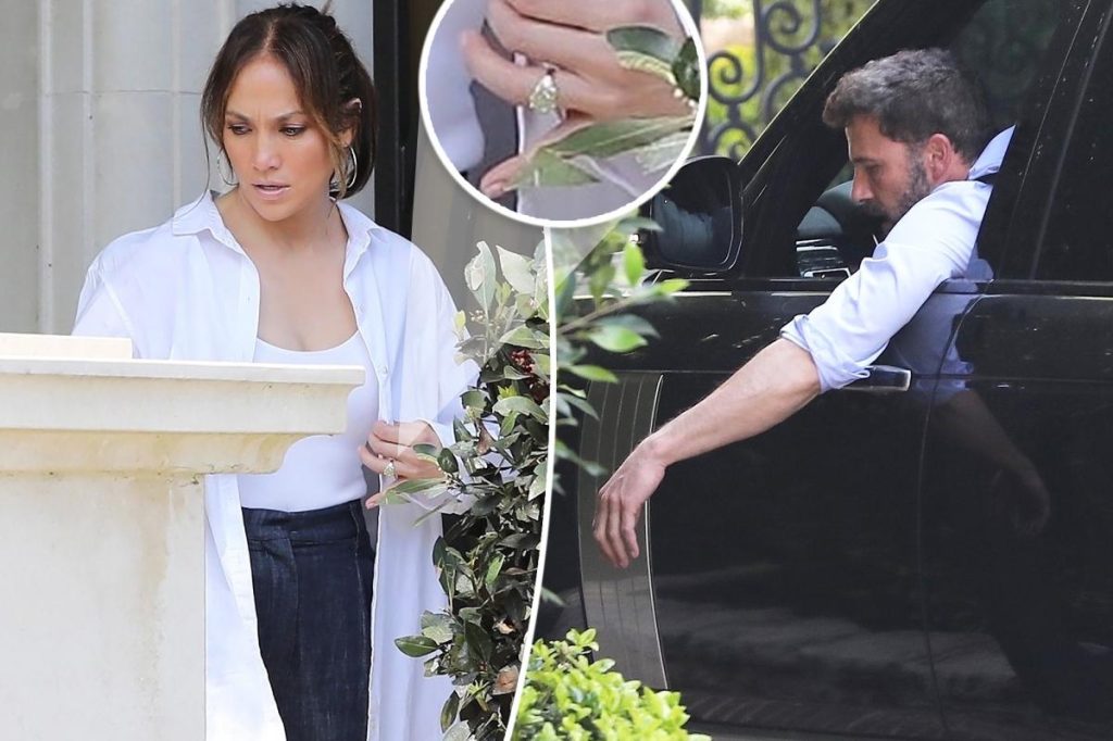 Jennifer Lopez presume su anillo de compromiso mientras busca hogar con Ben Affleck