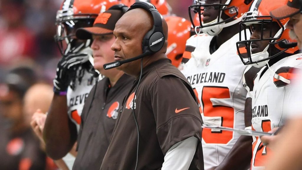 Los Cleveland Browns dijeron que "agradecieron" la investigación de la NFL sobre las acusaciones del ex entrenador Hugh Jackson
