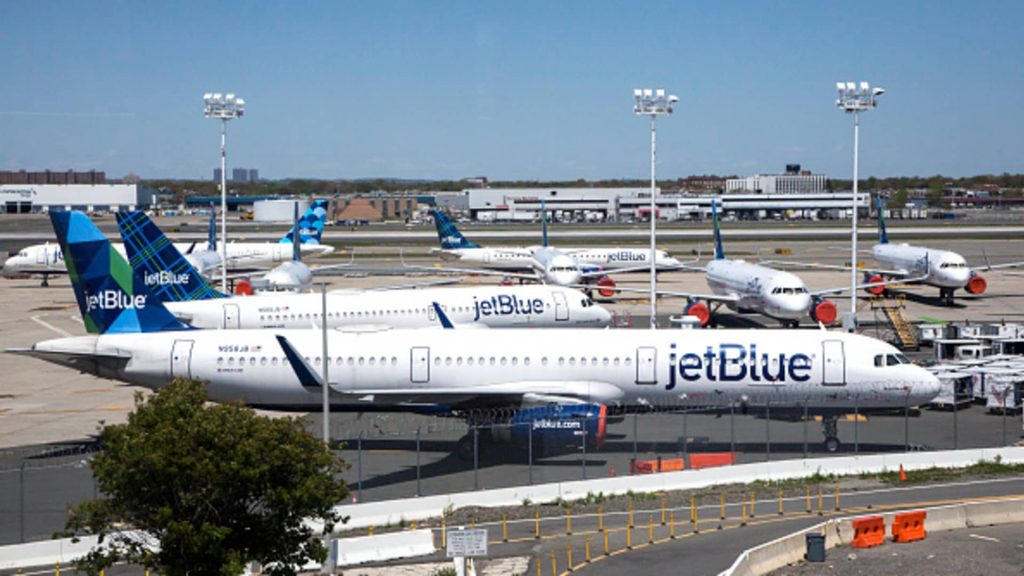 ¿Por qué JetBlue quiere pagar $ 3.6 mil millones por el descuento de Spirit?