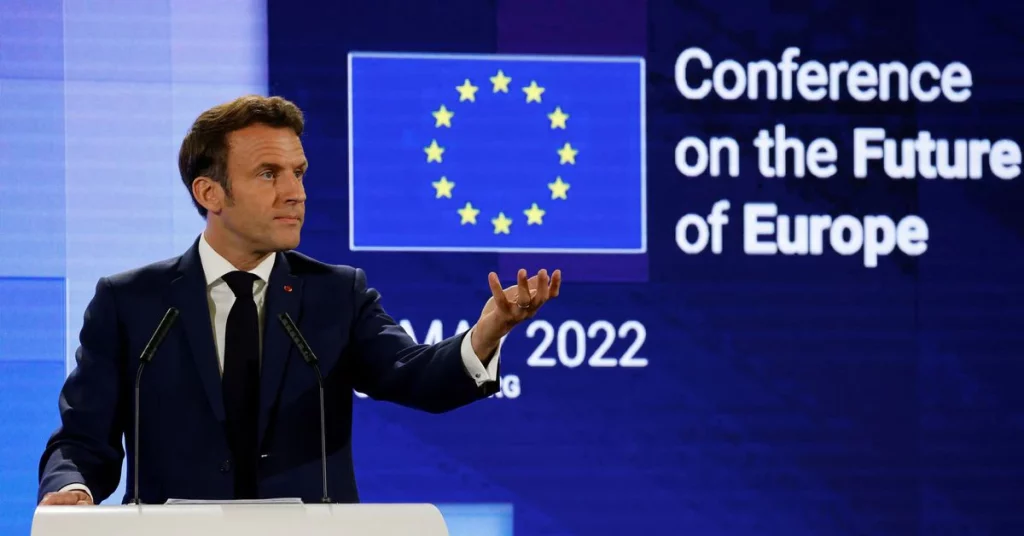 Un vistazo a Ucrania y Gran Bretaña, Macron propone una nueva entidad europea