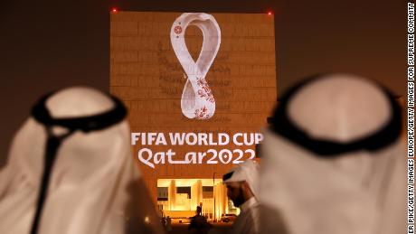 El emblema oficial de la Copa Mundial de la FIFA Qatar 2022 se presentó en Doha el 3 de septiembre.