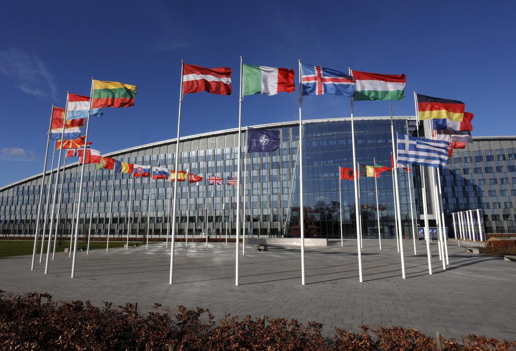 Explicador: Europa "neutral" se está retirando mientras la OTAN se prepara para expandirse