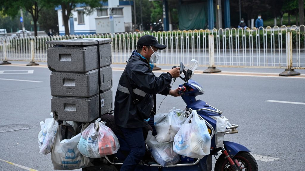 Los precios al consumidor suben en China a medida que Covid estimula el almacenamiento de alimentos