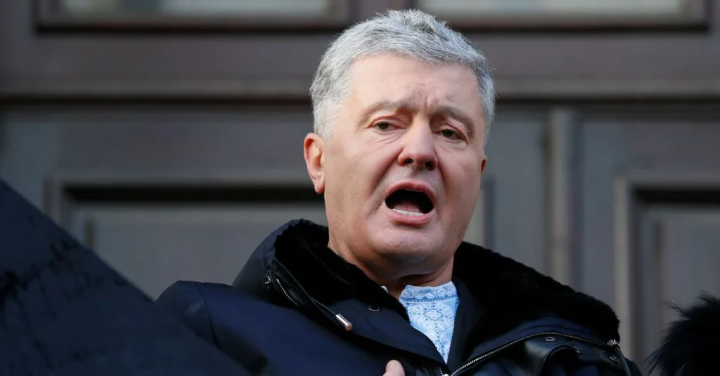 Prohíben al expresidente ucraniano salir del país