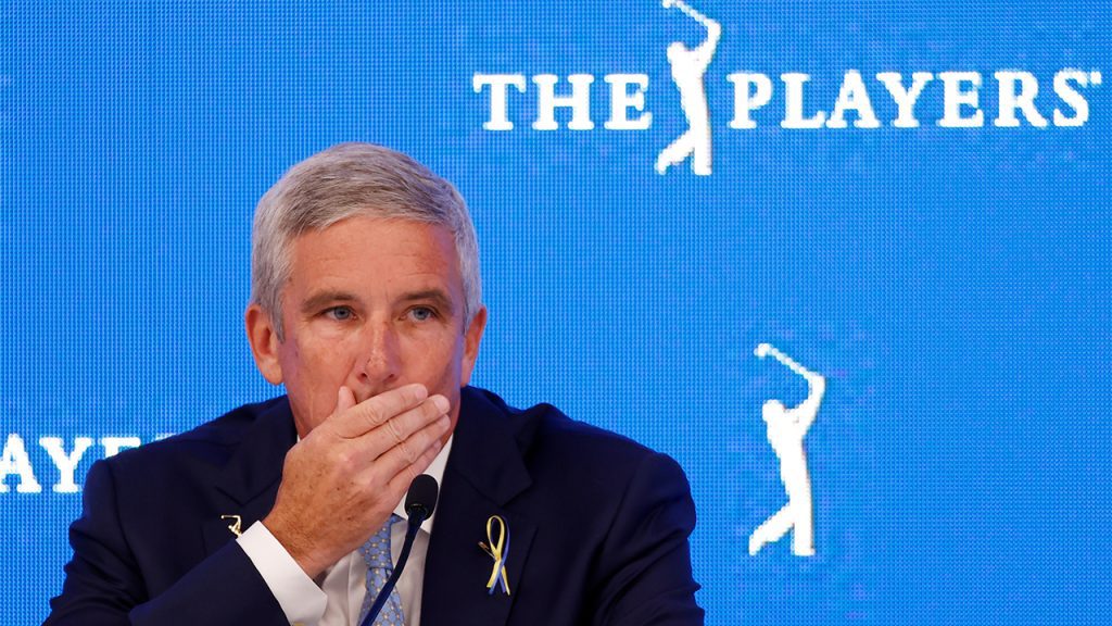 Los abogados dicen que el PGA TOUR puede enfrentar desafíos legales para suspender a los participantes de LIV