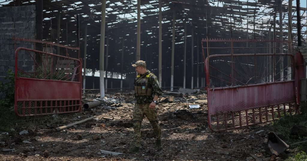 El presidente dijo que la batalla "brutal" por el control de Severodonetsk de Ucrania determinará el destino de Donbass