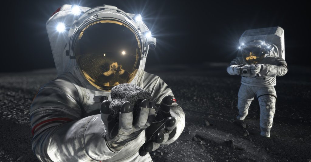 La NASA contrata a dos empresas privadas para desarrollar el traje espacial lunar