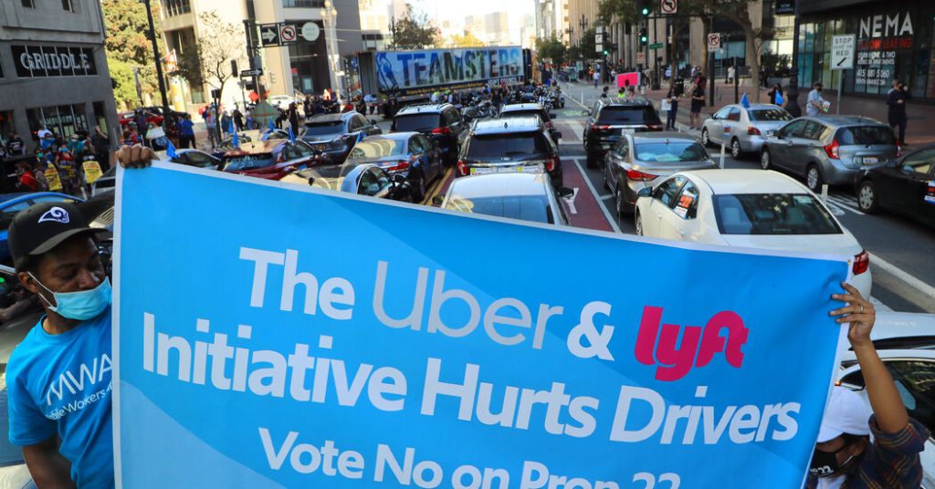 Las demandas de los conductores violan las leyes antimonopolio de Uber y Lyft