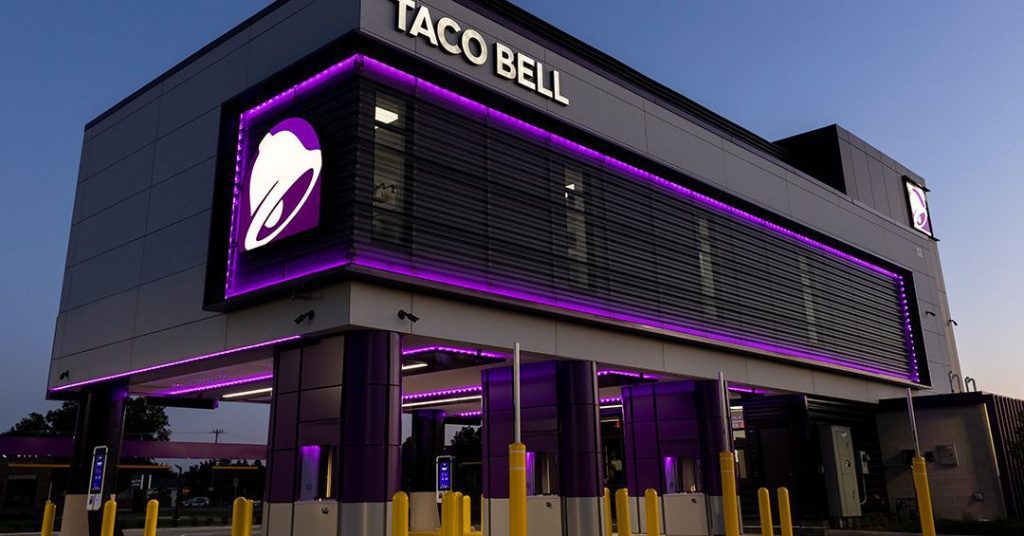 Taco Bell ha abierto un restaurante "Desafío" que prioriza los pedidos de automóviles a través de la aplicación