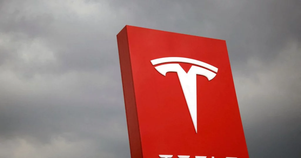 Tesla busca la aprobación de los inversores para una división de acciones de 3 por 1