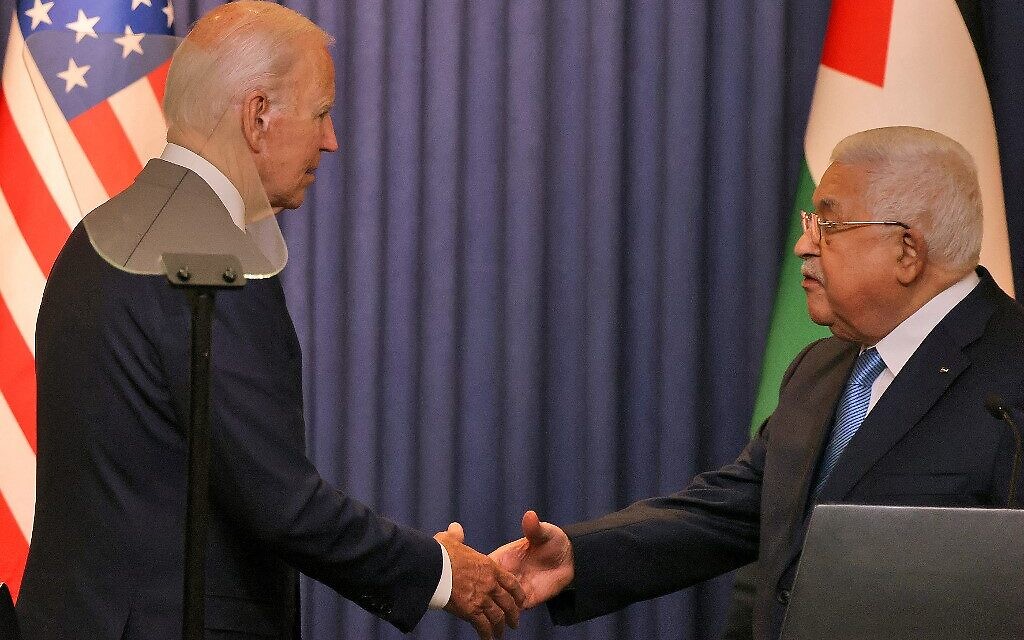 Biden presiona a los palestinos para que cooperen en los acuerdos de Abraham, pero Abbas no se ha decidido