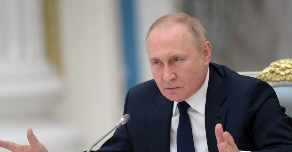 Putin dice que Ucrania se dirige a la "tragedia" y Kramatorsk se prepara para defenderla