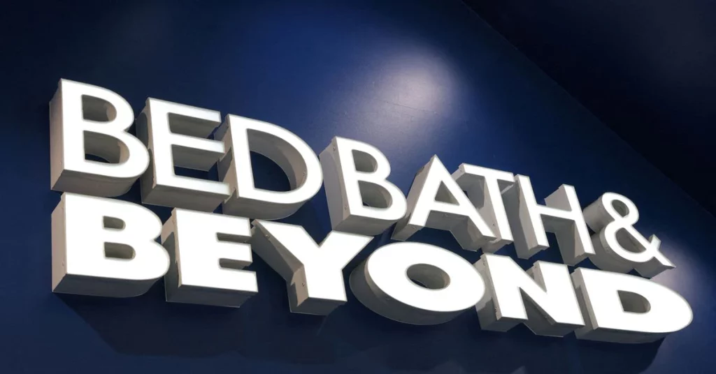 Bed Bath & Beyond para eliminar puestos de trabajo y cerrar tiendas en un esfuerzo por revertir las pérdidas