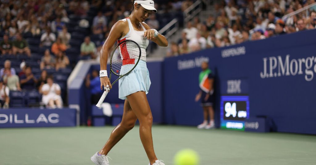 La campeona defensora del US Open Emma Raducano perdió en la primera ronda