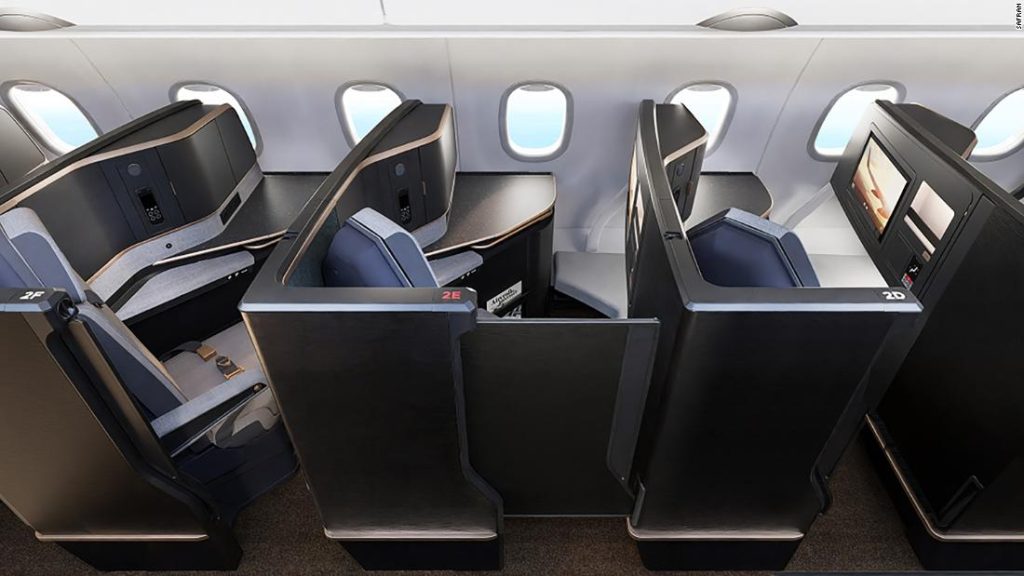 Las puertas de clase ejecutiva en los aviones brindan nuevos niveles de privacidad.  Es por eso que podría no ser una buena idea.