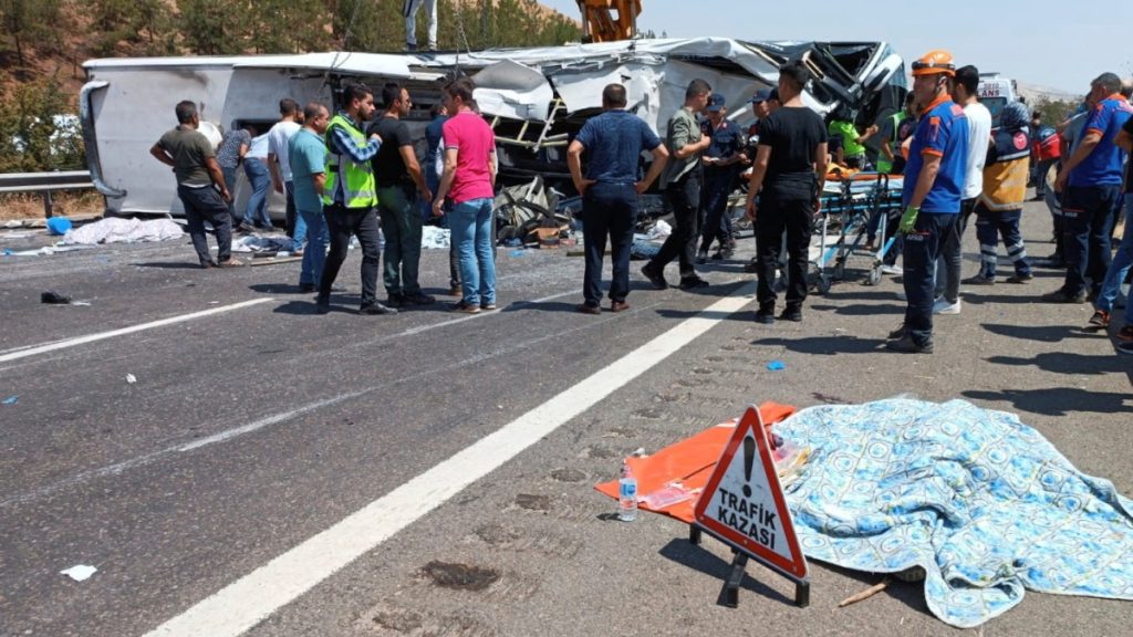 Turquía: Al menos 35 personas murieron en accidentes separados en los lugares del accidente |  Noticias