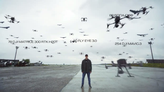 Ucrania lleva un ejército de 472 drones al cielo a la vez
