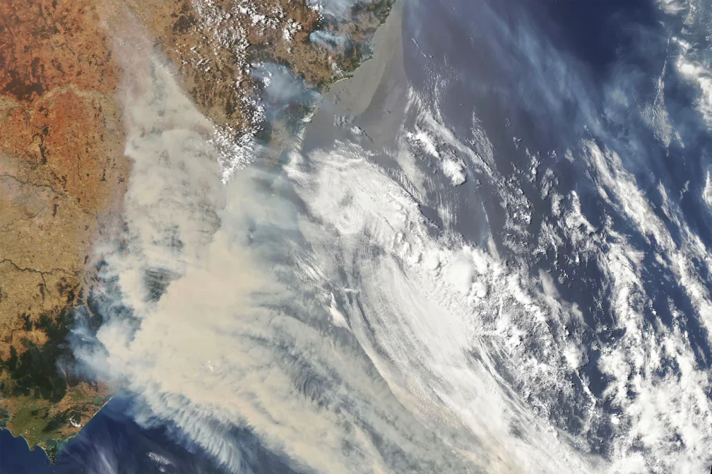 Un estudio dice que los incendios australianos han dañado la capa de ozono y han calentado la estratosfera