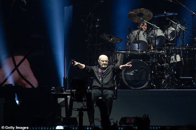Despedida: la venta se produce cuando la popular banda tocó en su último concierto en marzo de este año, con Phil, de 71 años, actuando sentado debido a problemas de salud (en la foto de marzo)