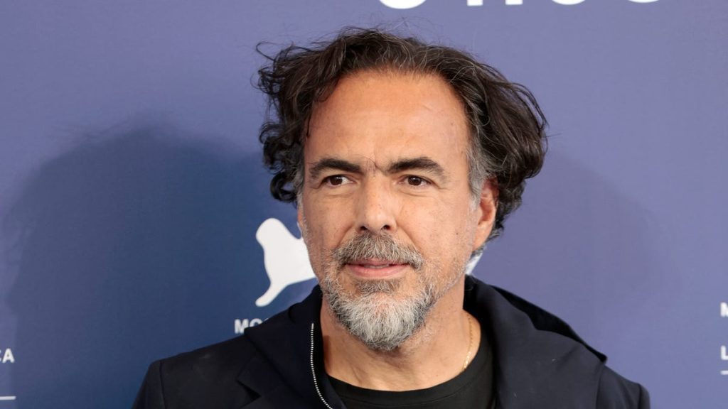 Alejandro G Iñárritu Pardo recibe cuatro minutos de pie