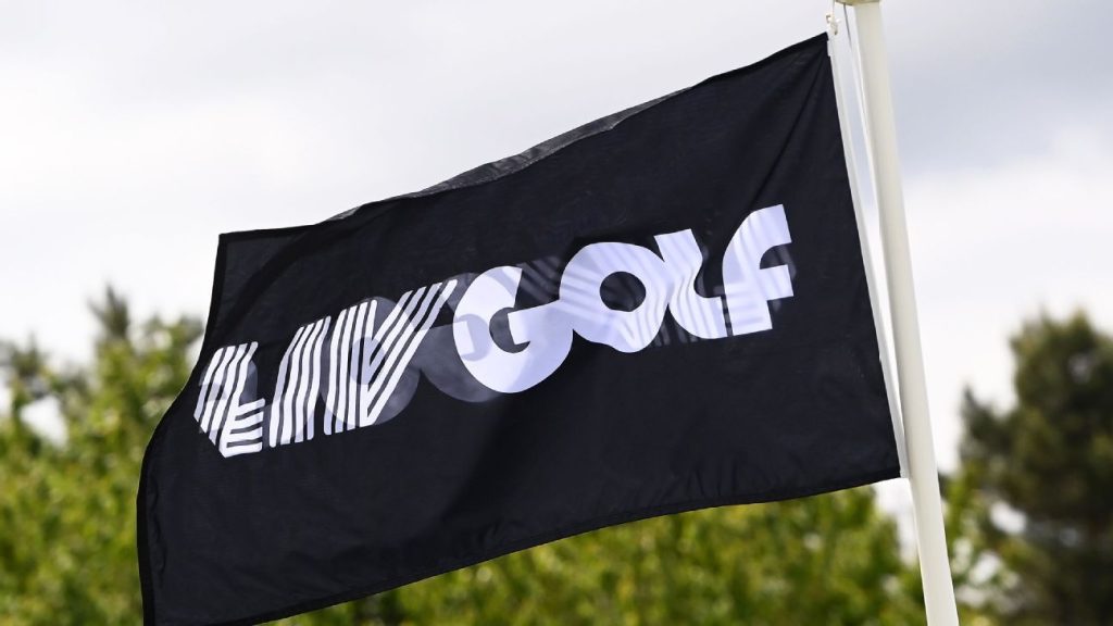 El Campeonato de Golf LIV que finaliza la temporada incluye un partido eliminatorio cara a cara y una bolsa de $ 50 millones.
