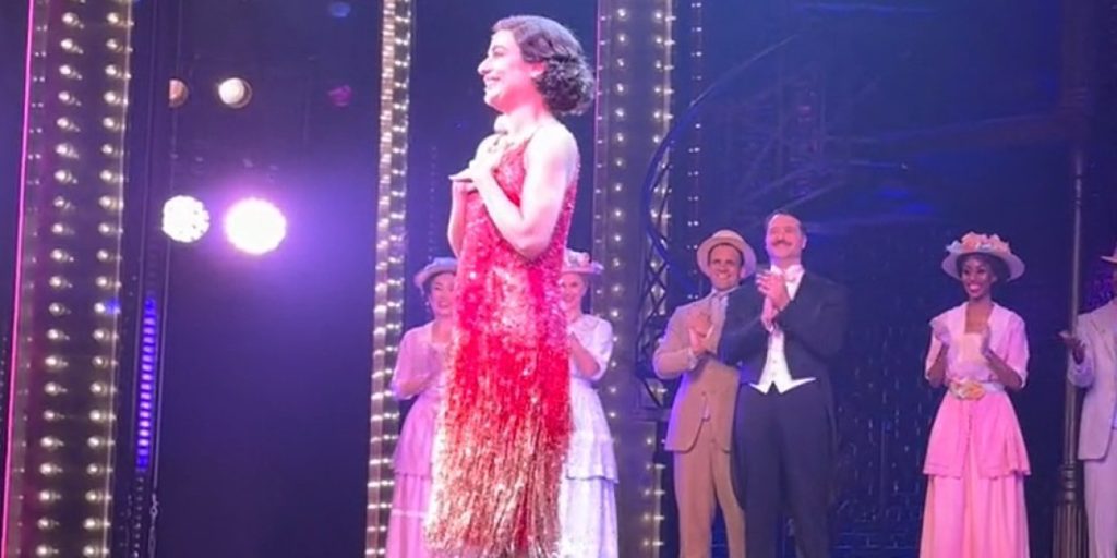 La estrella de Funny Girl Lea Michele toma su primer arco de Broadway como Fanny Price