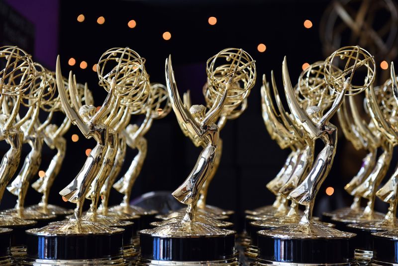 Premios Emmy 2022: cómo verlos y más