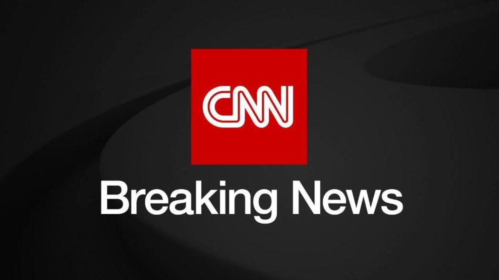 Un vuelo de United Airlines realizó un aterrizaje de emergencia en el aeropuerto de Newark, Nueva Jersey, después de sobrevolar el Océano Atlántico.