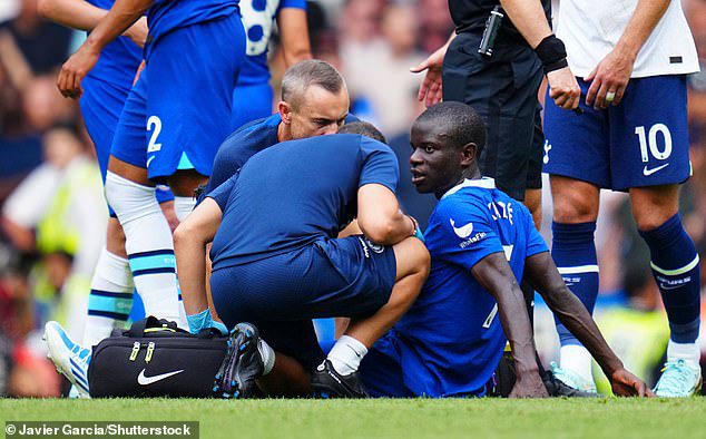 El jugador de 31 años sufrió la lesión en el empate 2-2 del Chelsea con el Tottenham el 14 de agosto.