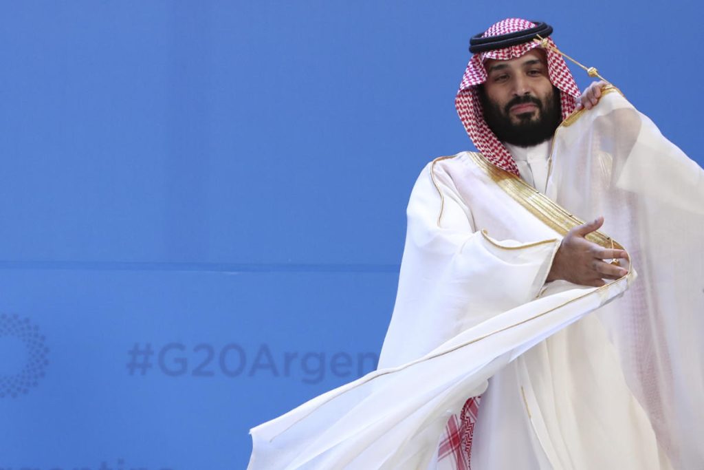 El príncipe heredero saudí se salta la cima por consejo médico