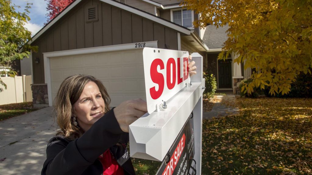 Las ventas de casas usadas cayeron a un mínimo de 10 años en septiembre