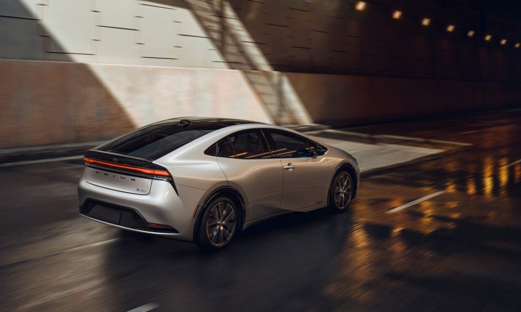 El Toyota Prius 2023 es el automóvil más eficiente en combustible de la línea