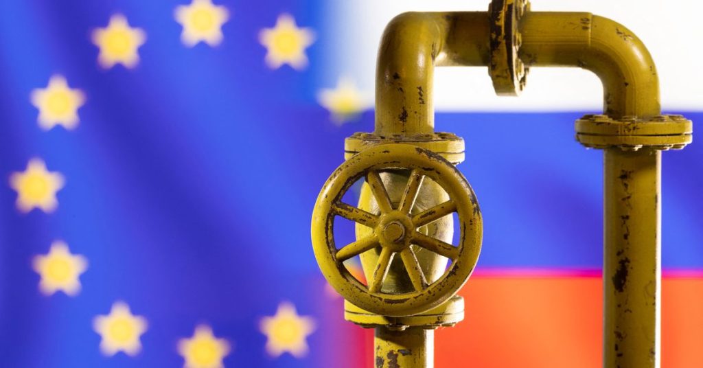 La UE acordó en principio limitar el precio marítimo del petróleo ruso a 60 dólares