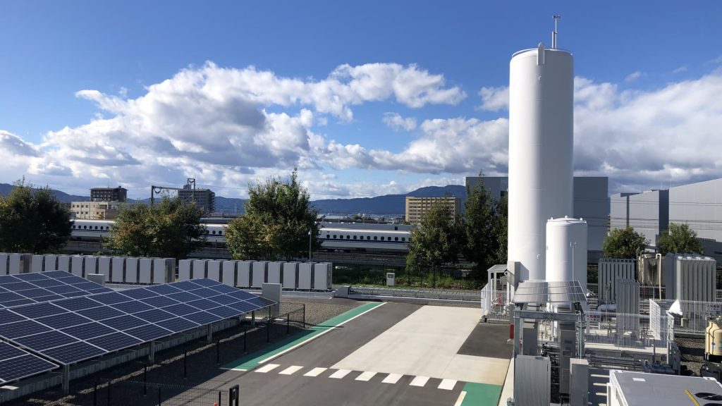 Tesla Mega Packs, tanque de hidrógeno gigante: la nueva fábrica climática de Panasonic