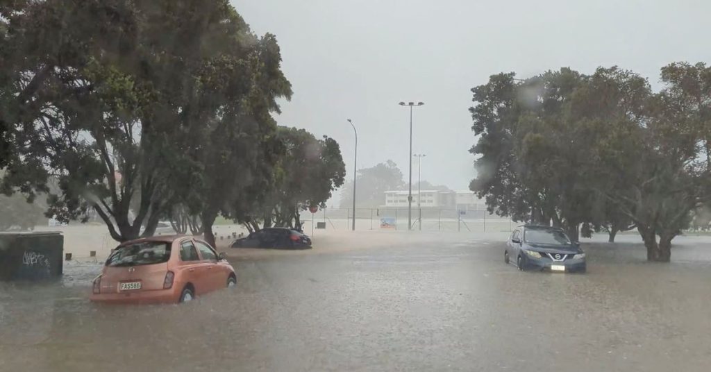 Nueva Zelanda ha sido golpeada por inundaciones y deslizamientos de tierra por tercer día