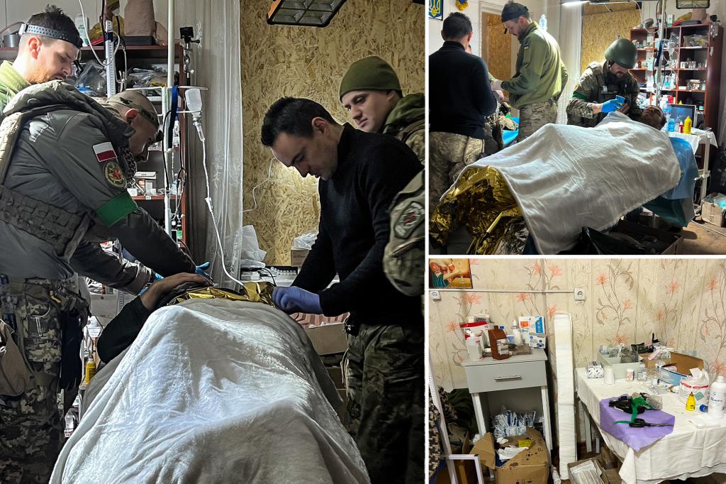 Soldados ucranianos acuden a un hospital improvisado cerca de Bakhmut