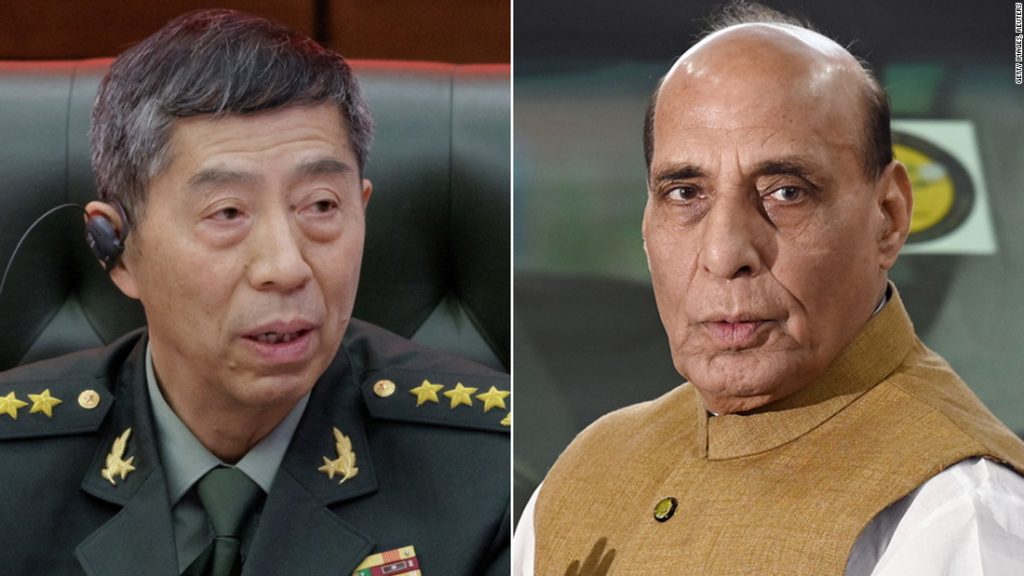 India dice que las violaciones fronterizas socavan "toda la base" de las relaciones con China