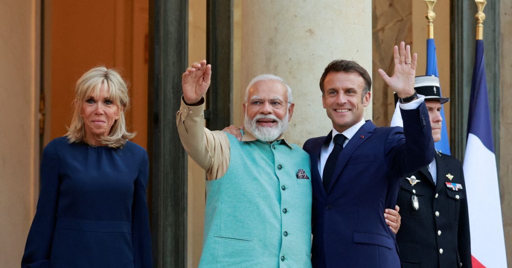Francia celebra a Modi de la India en la celebración del Día de la Bastilla