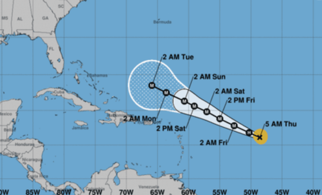 El huracán Lee es ahora una tormenta de categoría 5 "extremadamente peligrosa" mientras se dirige hacia el Caribe - en vivo