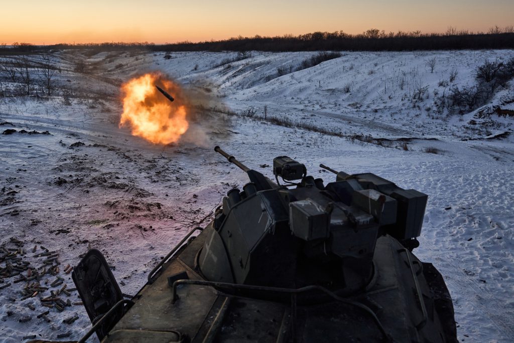 Ukrainian forces train near Lyman front line