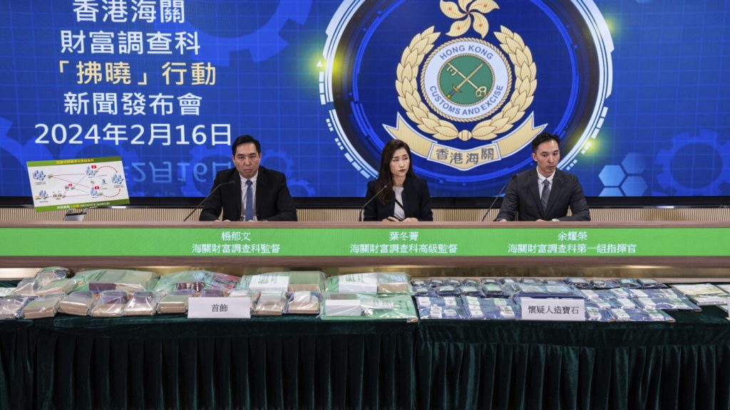 Hong Kong arresta a 7 personas en un caso de lavado de dinero por valor de 1.800 millones de dólares vinculado al crimen transnacional