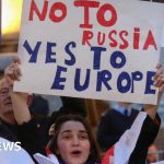 El proyecto de ley sobre agentes extranjeros de Georgia atrae a los manifestantes a las calles