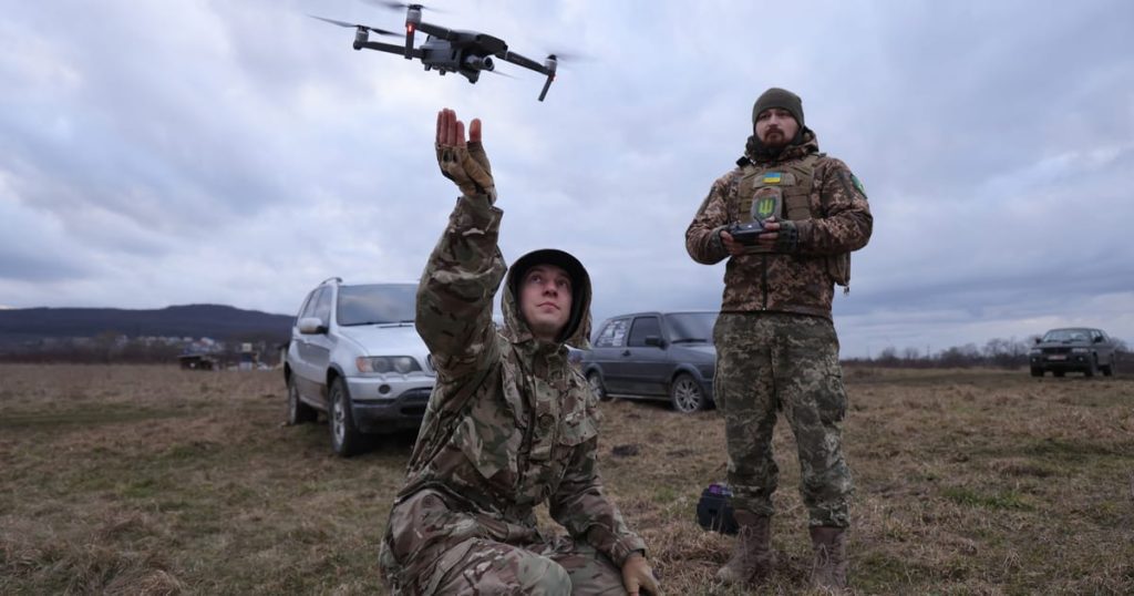 Ucrania ataca la fábrica de drones Shahid y la refinería de petróleo en las profundidades de Rusia - Politico