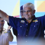 Elecciones en Panamá: El candidato de último momento, José Raúl Molino, se encamina a la victoria después de que sus rivales hicieran concesiones