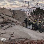 Sudáfrica: Decenas de personas siguen desaparecidas tras el derrumbe de un edificio